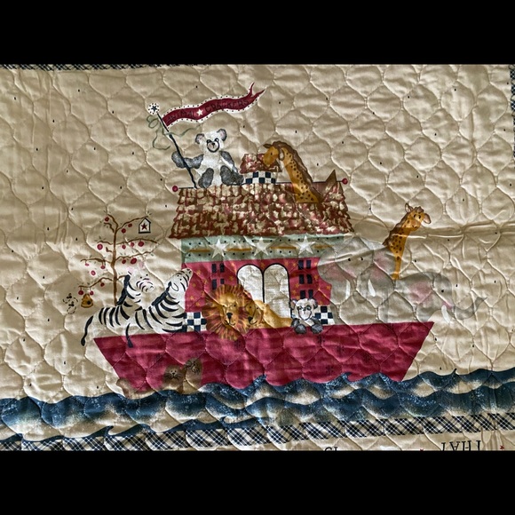 Vintage handmade Noah’s Ark quilt - Picture 2 of 5